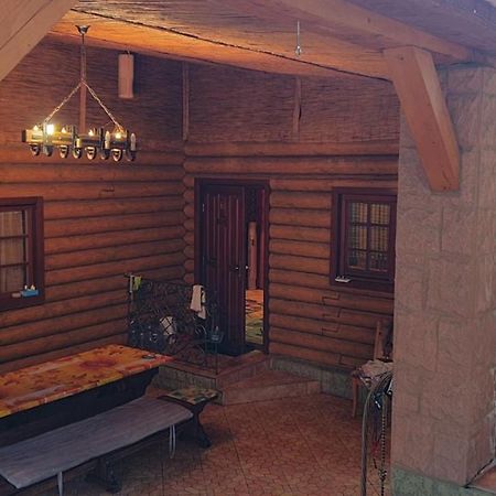 Viktoria Villa Uzhhorod Bagian luar foto