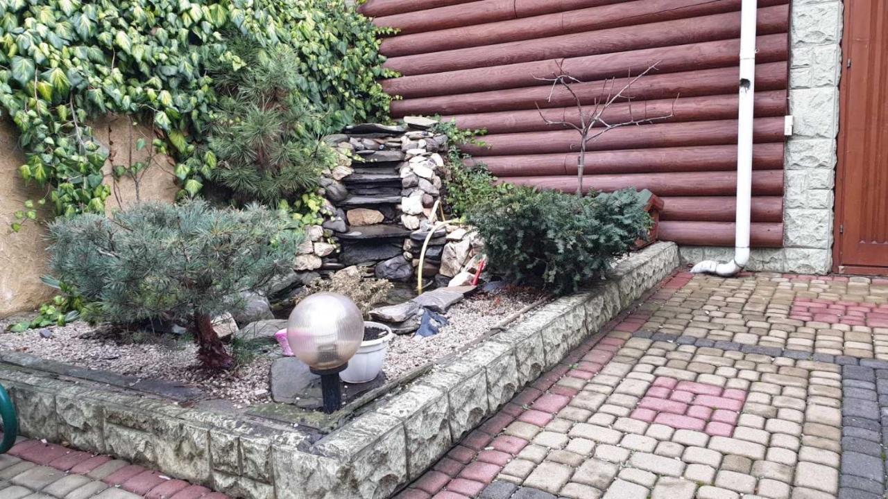 Viktoria Villa Uzhhorod Bagian luar foto